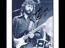 VERY COOL - ERIC CLAPTON - GUITAR LEGEND - ORIGINAL INSCRIBED AUTOGRAPH