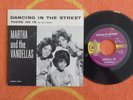 MARTHA & THE VANDELLAS Dancing In The Street 45 rpm w/ PICTURE SLEEVE Gordy 1964