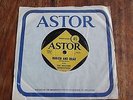 MASTERS APPRENTICES Buried And Dead/ She's My Girl (1968) Astor 7
