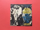 ELVIS PRESLEY-HARD TO FIND SINGLE FROM BRAZIL-MINT MINUS-PRICED TO SELL