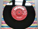 THE BEATLES - PLEASE PLEASE ME - ORIGINAL 1ST PRESS RED LABEL 45R 4983 - RARE