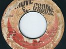 Dennis Brown - Lips Of Wine / Derrick Harriott Dub - Move & Groove 7