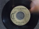 northern soul THE ROYAL JESTERS Let's Kiss and Make Up COBRA 2222  listen