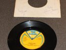 Eater Outside View Full Signed Single 1977