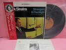 JAPAN LP FRANK SINATRA STRANGERS IN THE NIGHT P-8461R WARNER PIONEER OBI INSERT