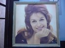 DALIDA 25 CM AVEC PRESENTOIR MAGASINS