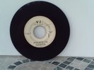 THE BEATLES-PLEASE PLEASE ME/FROM ME TO YOU-VEE JAY RECORDS-VJ 581