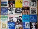 20x Ex BEATLES 7'' Vinyl Singles im Album - Paul McCartney Wings 1