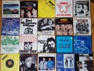 20x Ex BEATLES 7'' Vinyl Singles im Album - Paul McCartney Wings 2