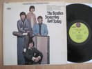 BEATLES VINYL LP YESTERDAY AND TODAY - CAPITOL RECORD CLUB  -  ST-8-2553