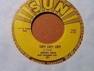 JOHNNY CASH SUN 221 with 3 Push Marks  CRY CRY CRY / HEY PORTER - Country Music