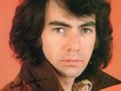 AUTHENTIC NEIL DIAMOND SIGNED 10 X 8 PHOTO REAL SIGNATURE..COA...