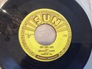 Johnny Cash 1st Sun 221 Cry Cry Cry / Hey Porter 45 Push Marks