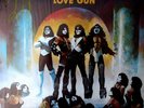 KISS + LOVE GUN + LP + original1977 + INSERT+ NM+ SHRINK WRAP+NBLP-7057