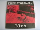 KAPITULATION     B o N n    Blut für die Welt   red Vinyl  mit Textblatt