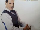QUEEN / FREDDIE MERCURY ..SELF TITLED ALBUM. RARE UK ALBUM Vinyl NM Sleeve ex