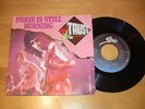 7/3 Trust - Paris is still burning - Walk Alone  ( Mint )