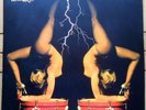 ARCTIC MONKEYS-CRYING LIGHTNING + MY PROPELLER + CORNERSTONE 3x10