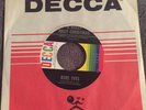 BURL IVES SNOW FOR JOHNNY / A HOLLY JOLLY CHRISTMAS 45 DECCA RECORDS LISTEN BOTH