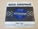 EX   Tyrannosaurus Rex/One Inch Rock/1968 Regal 7