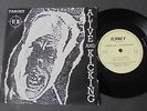 Target U.K. - Alive and Kicking 1985 UK 45 FLYING V  NWOBHM