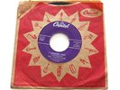 I wonder who / Chapel bells    The Fascinators  on  CAPITOL  1958   rare