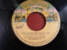 KISS - I Was Made For Lovin' You / Hard Times - RARE El Salvador 45 LEO 1979