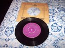 elvis presley im left your right shes gone-how do you think i feel. hmv 45-pop 4