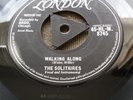THE SOLITAIRES -'WALKING ALONG'  RARE 1958 LONDON TRI VG