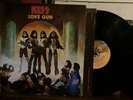 (HARD ROCK LP) KISS - LOVE GUN (WITH INNER SLEEVE)