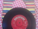 BEATLES  PLEASE PLEASE ME / ASK ME  1963 First Pressing RED LAB ORIG U.K. 45.