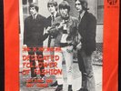 Kinks: Dedicated follower of fasion / sittin' on a sofa.  Danish issue. EX+