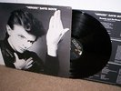 DAVID BOWIE LP HEROES - US RCA BLACK LABEL AFL1-2522 - LYRICS SLEEVE EX/NM