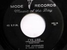JUVENILES 45 I've lied / Beat in my heart MODE (No silver ring) Doowop Kz337