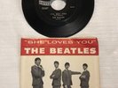 The Beatles SHE LOVES YOU 45 Record Photo Sleeve By SWAN