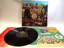THE BEATLES 'Sgt Pepper's Lonely Hearts Club Band' With Insert & Red Inner - S22