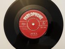 The Beatles - Love Me Do - Original UK Parlophone Red Label 45-R 4949 1st Press