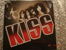 Kiss ?– 