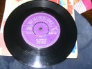 ELVIS PRESLEY,ALL SHOOK UP,UK 45.HMV 359.