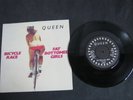 Vinyl Record 7” Single QUEEN BICYCLE RACE FAT BOTTOMED GIRLS (W)