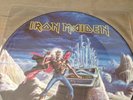 IRON MAIDEN. RUN TO THE HILLS.12