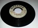 MASSIVE/BREDDA GRAVALICIOUS - WAILING SOULS  [ROOTS REGGAE]  7