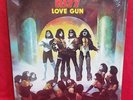 Kiss Love Gun in Shrink NBLP-7057 Vinyl LP w/Inner Sleeve only Record is NICE