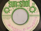 JOHN HOLT - STRANGE THINGS - SUN SHOT ( ROOTS 7 )