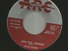 ROCKABILLY LATTIE MOORE - JUKE BOX JOHNNIE -HEAR - 1956 ARC