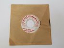 Frankie Laine 45 Record Kisses That Shake The World/Here She Comes Now RARE