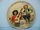 Vogue Picture Disc R736 - WHO'S GONNA KISS YOU / WHERE WEST WINDS BLOW - 78 RPM
