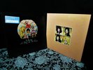 ?MINT  SHRINK STICKER '75 ORIG  + INSERT  ? QUEEN ? DAY AT THE RACES ? HARD PROG