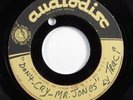 Garage Psych 45 TRACI Don't Cry Mr. Jones AUDIODISC acetate one sided HEAR