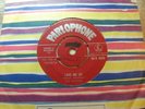 The Beatles – Love Me Do 1962 red label 7” Parlophone R 4949
